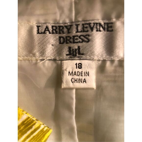 Larry Levine yellow white and beige print sheath dress fully lined - Picture 12 of 14